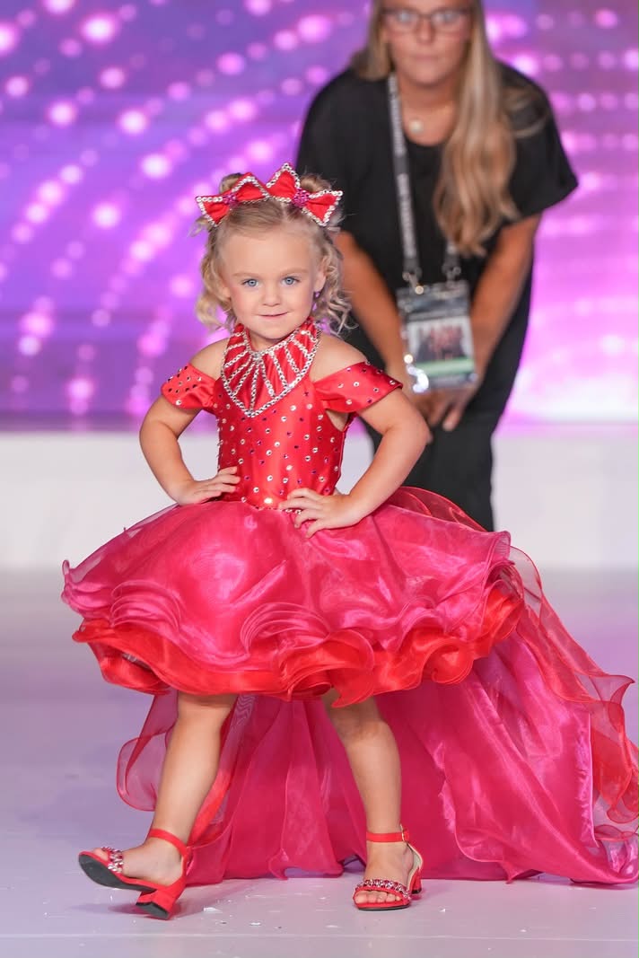 3/5 Red Radiance FF By Parisian Bridal