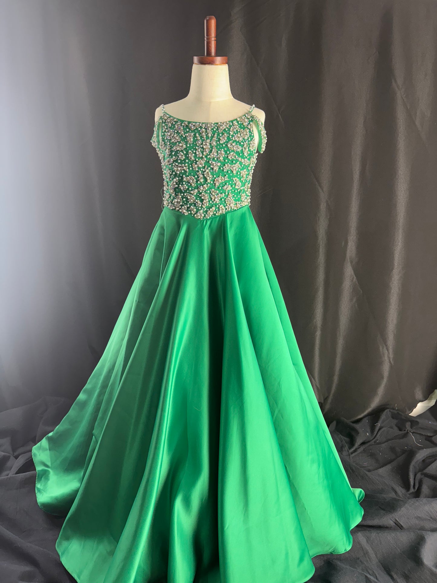 Ballgown - Size 6 - Emerald City