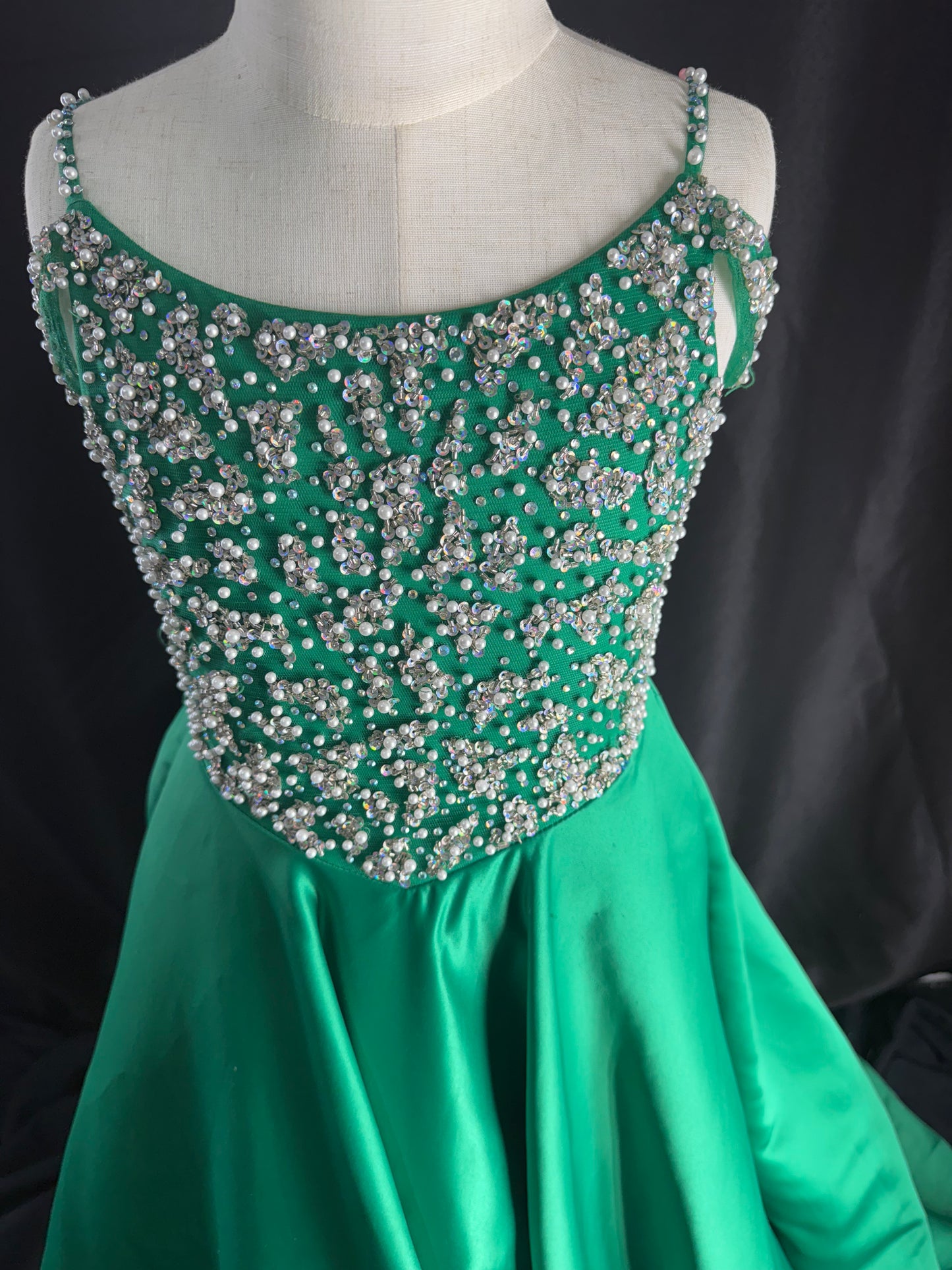 Ballgown - Size 6 - Emerald City