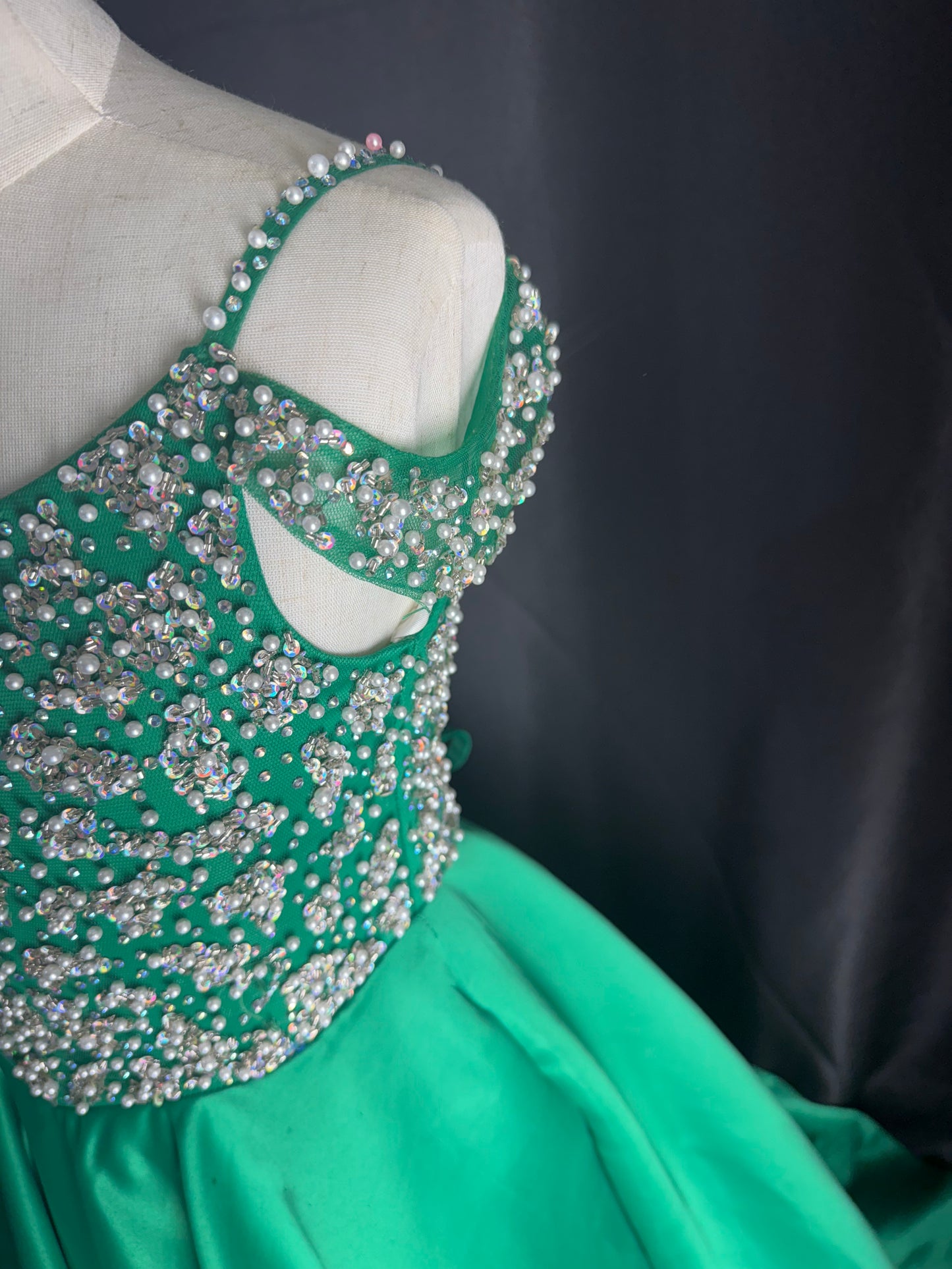 Ballgown - Size 6 - Emerald City