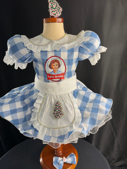 18/3 - Slim 4 Little Debbie Christmas Cake OOC