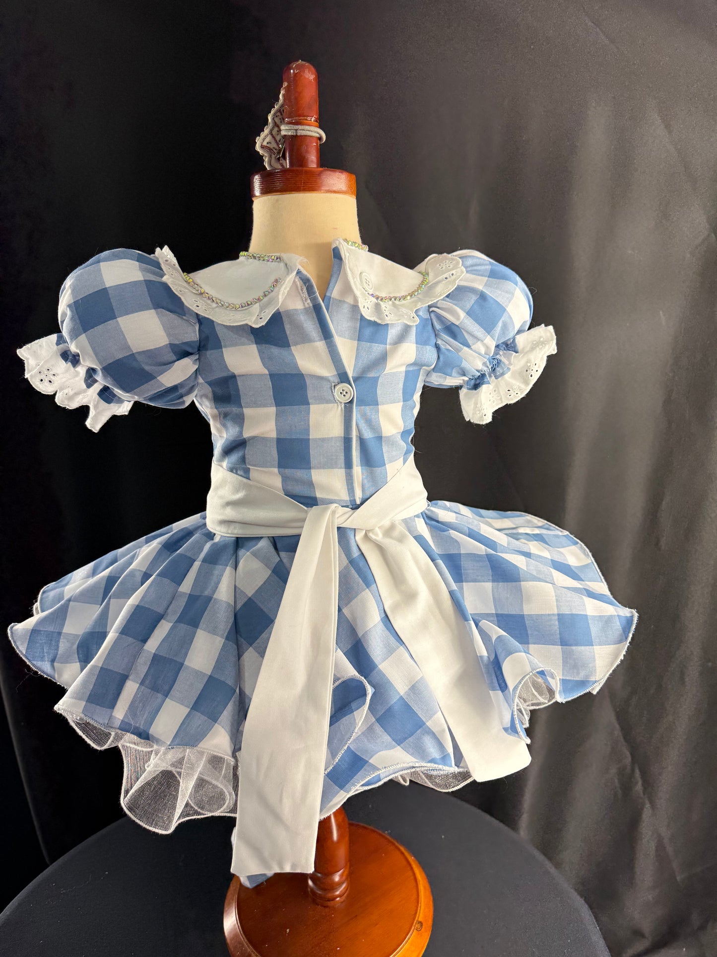 18/3 - Slim 4 Little Debbie Christmas Cake OOC