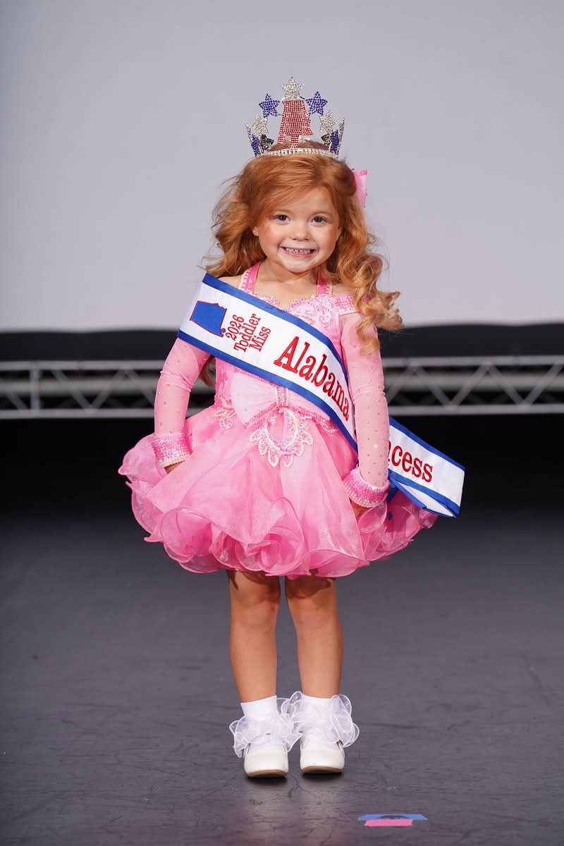 2/4 slim 5 Princess Penelope by Luna Amori