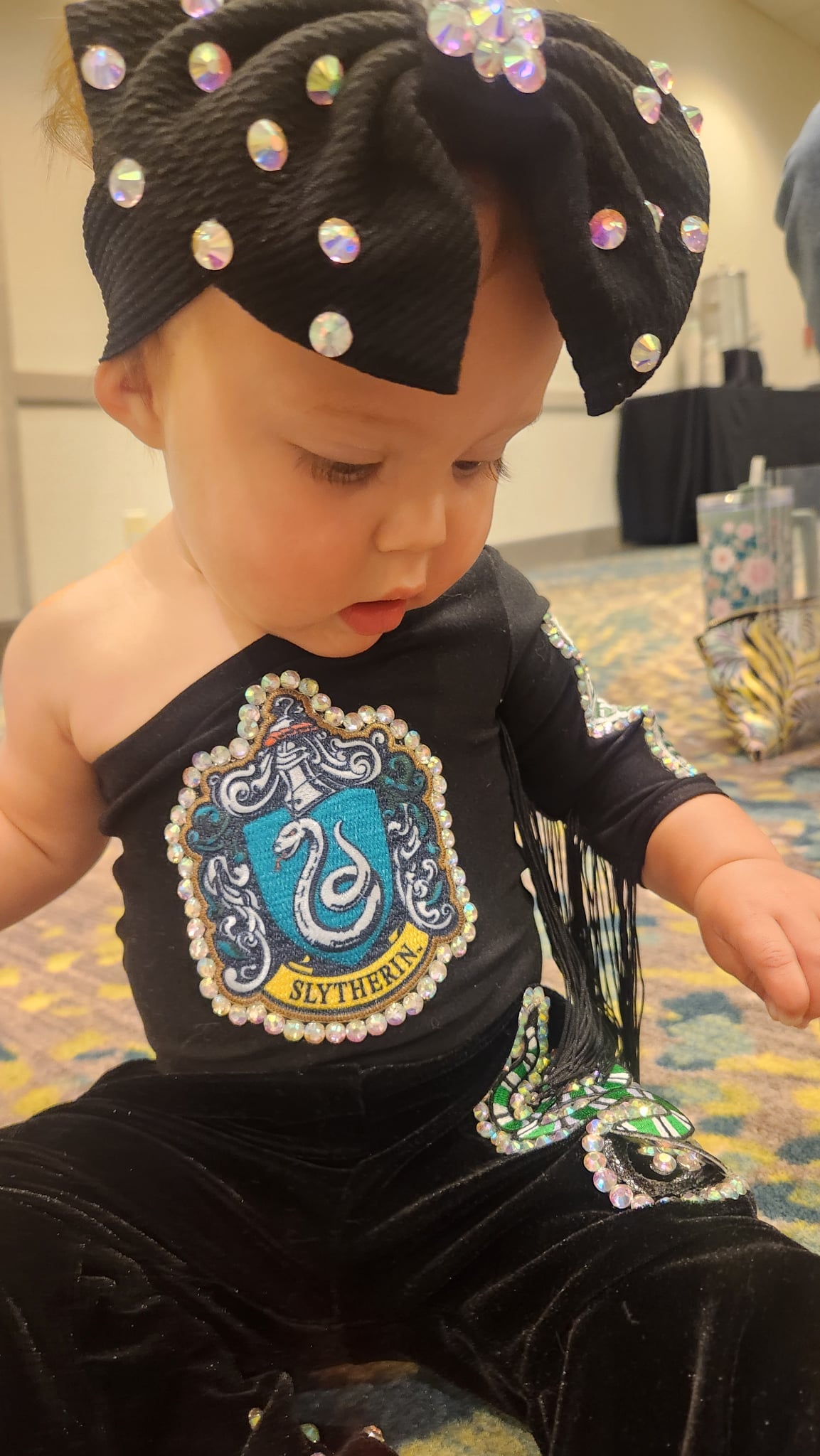 *0-6 Months - Slytherin OOC in Black and Silver
