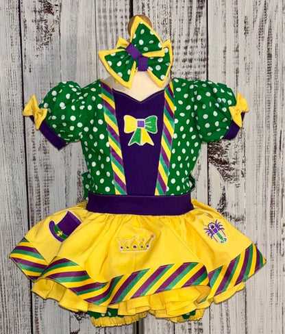 2/4 Mardi Gras by LeeLee