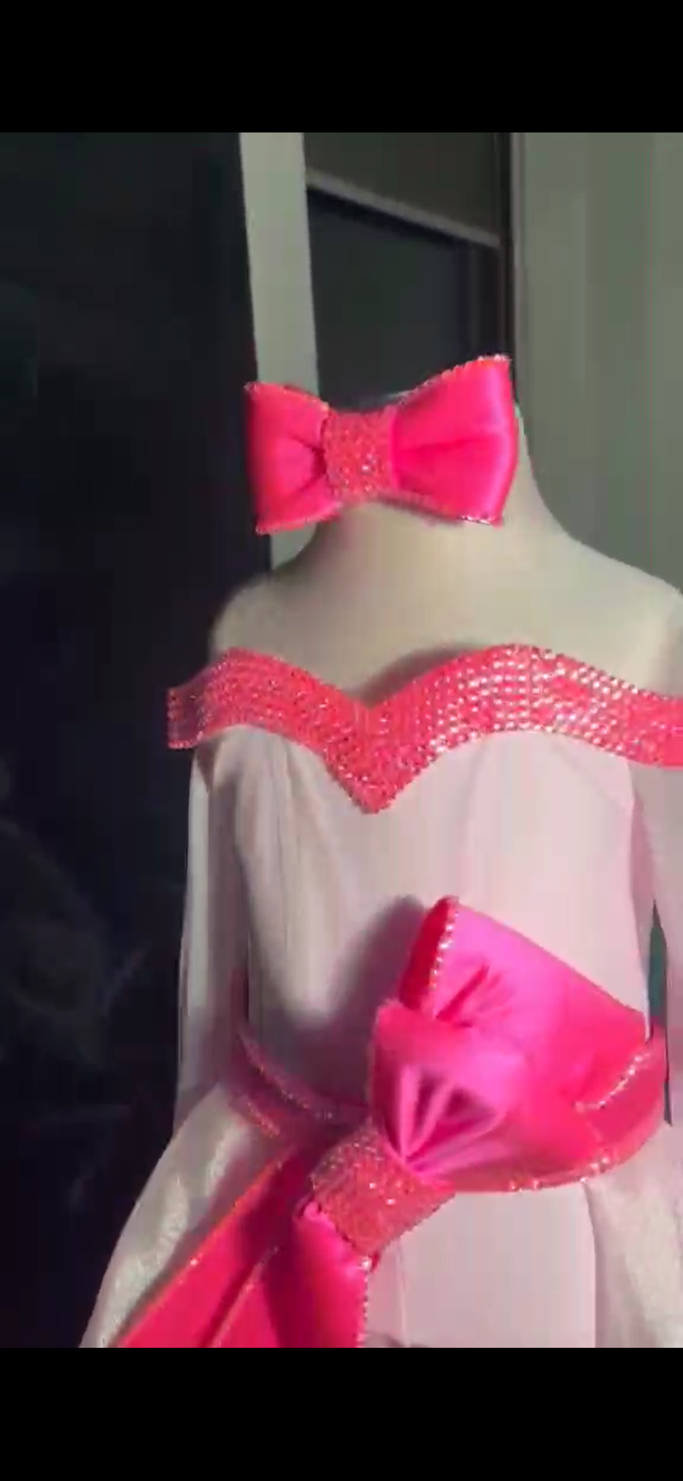 2/4 Luna Amori Fun Fashion