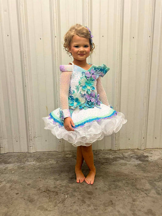 4/6 Statement Maker by Luna Amori