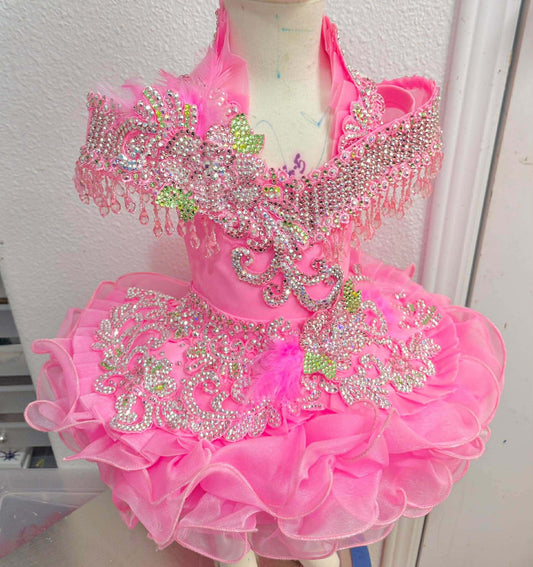 12/2 Mega Glitz Connie Hobson