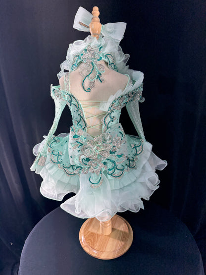 18/3 - Mint Ruby Belle Mega Glitz