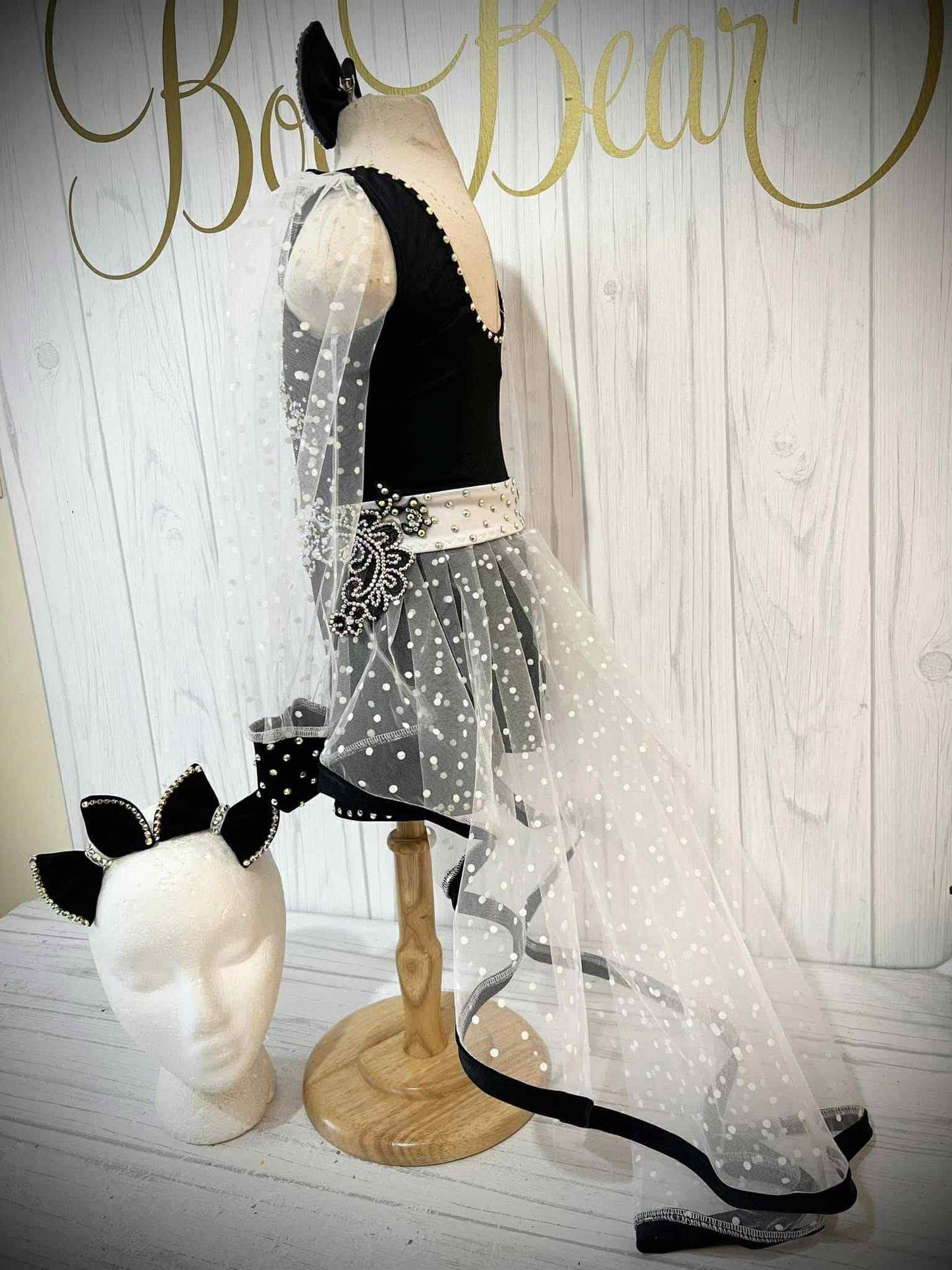 18/3 black and white FF by Boo Bear