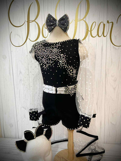 18/3 black and white FF by Boo Bear