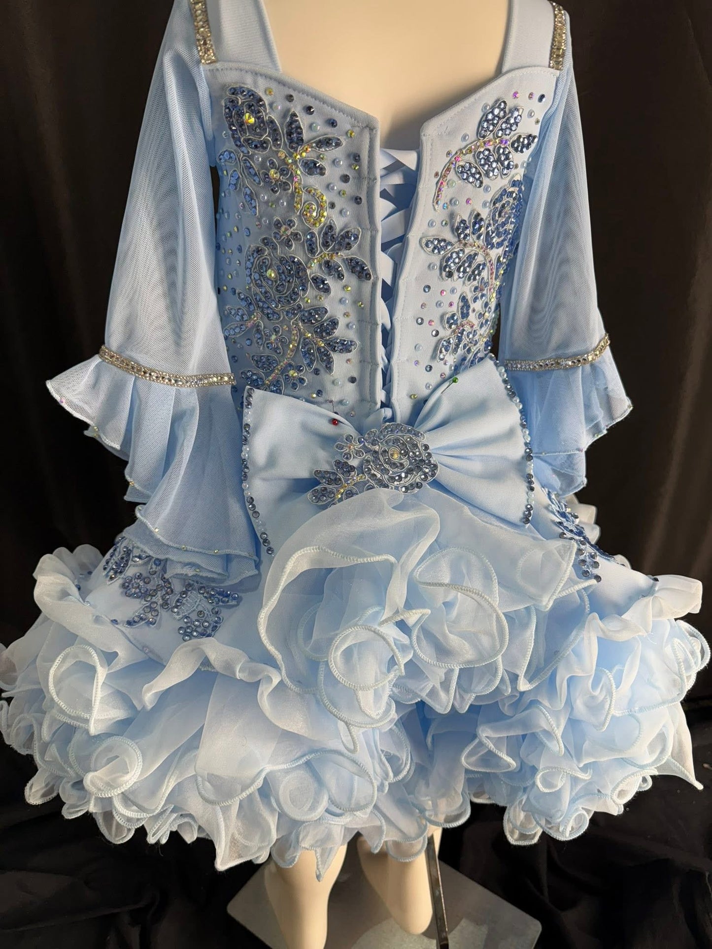 5/6 slim 7 blue swan dress