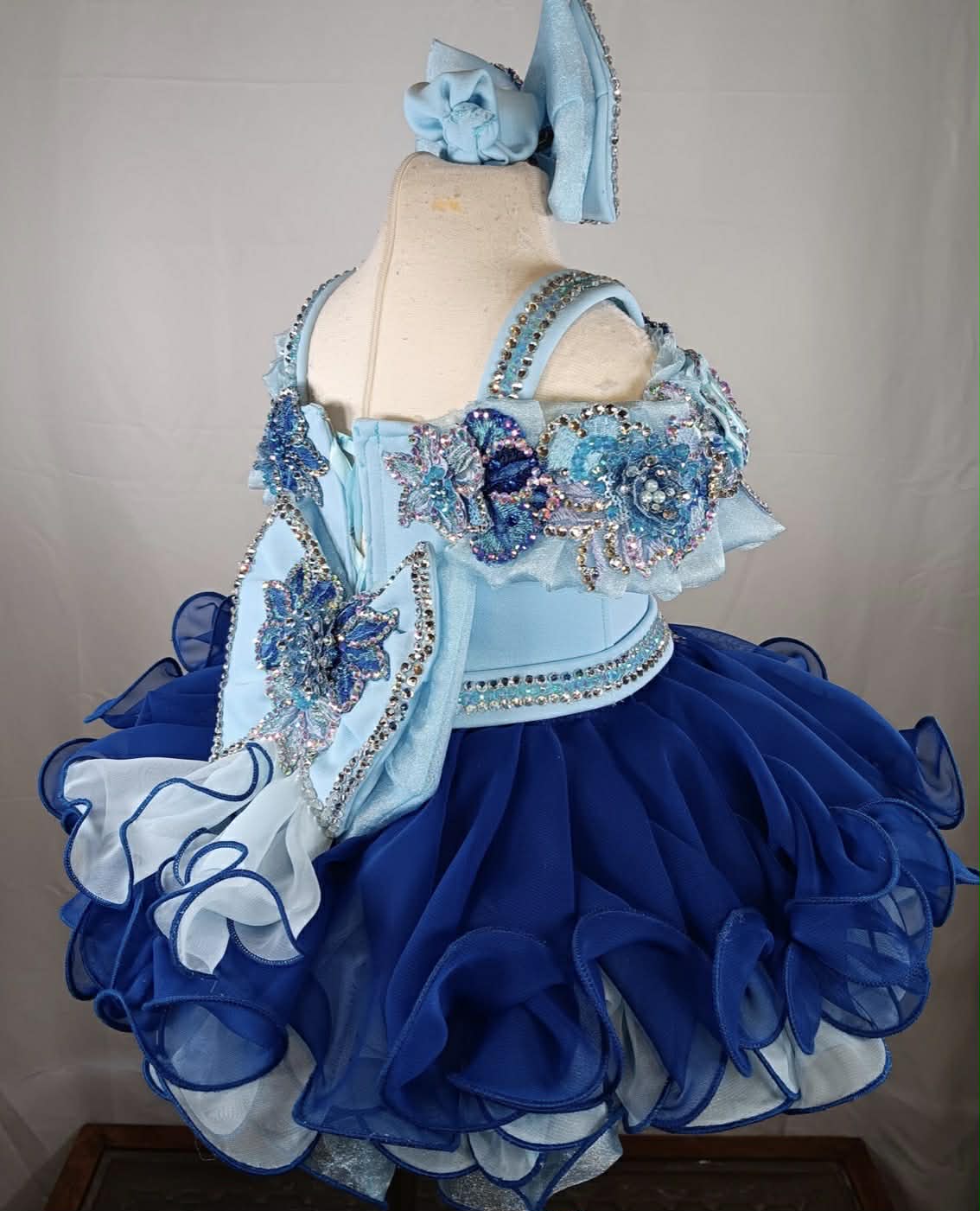 *6-12 mo Miss Blue Belle Gemics