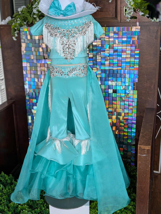 6/8 Fancy In Fringe By Parisian Bridal