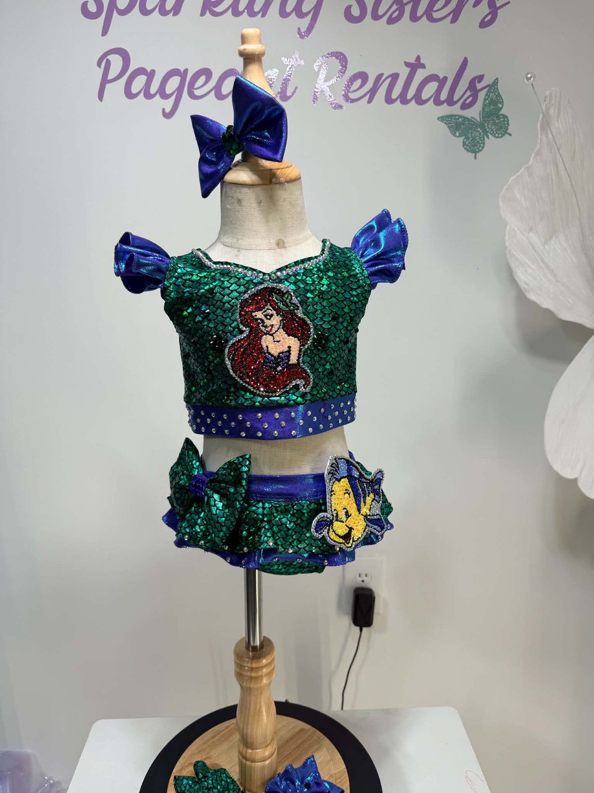 2/4 Ariel’s Emerald Dream