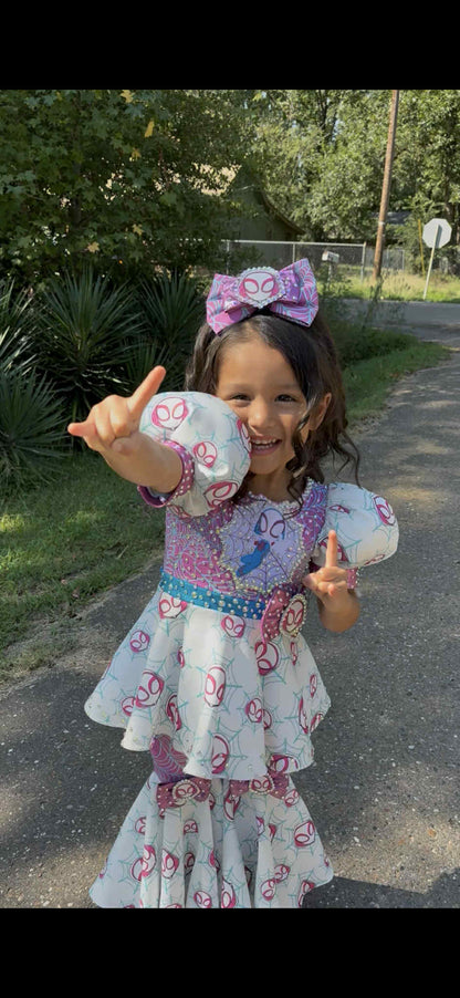 18-3 Mega Glitz Ghost Gwen OOC