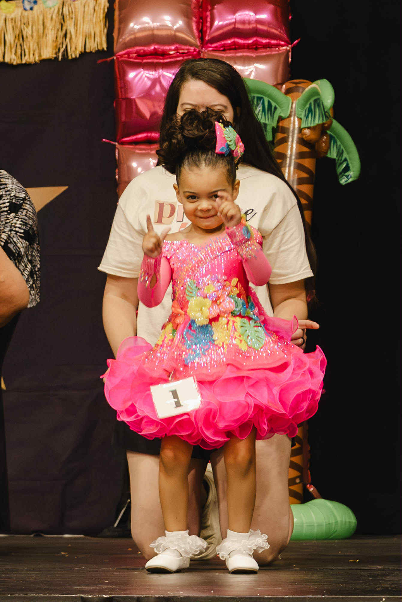 18/3 Hawaiian  Luna in vivid Pink and Purple Colors