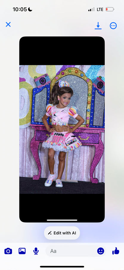 3/5 Glam Palette Makeup by Beth Young