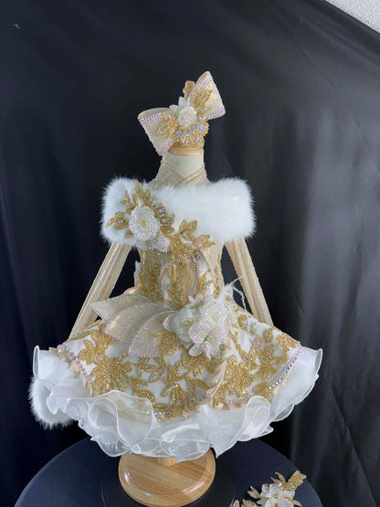 4/6-5/7 Boujee Gold and White Luna