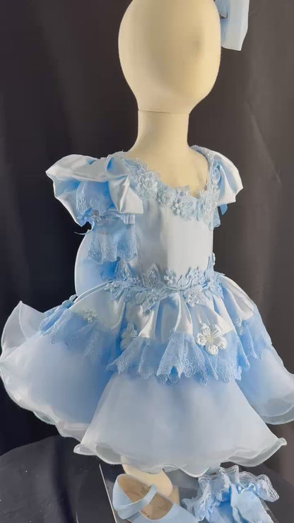 12/2 Baby Blue Natural by Ruby Belle