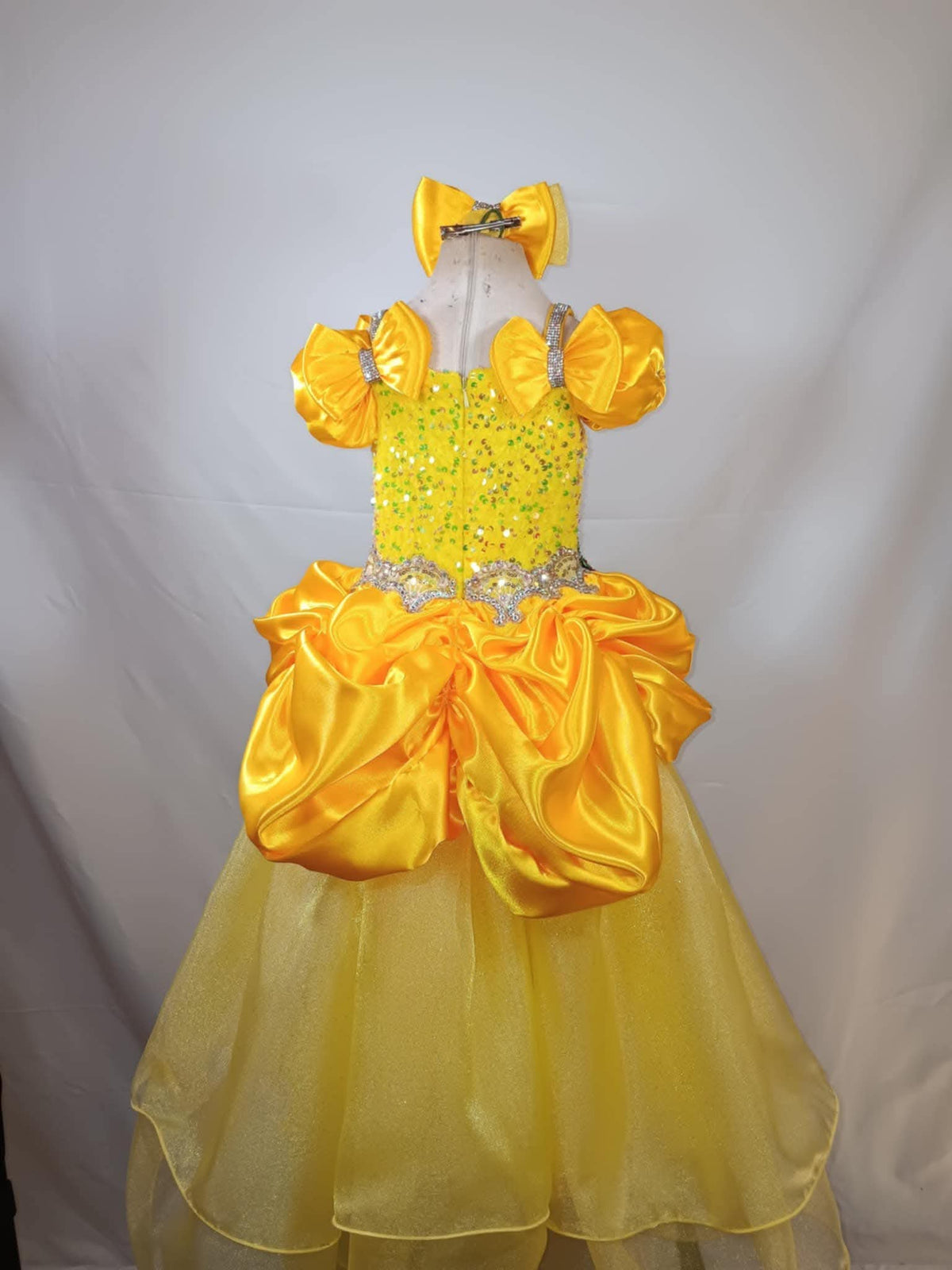 18/3 Belle of the Ball OOC by Gemics