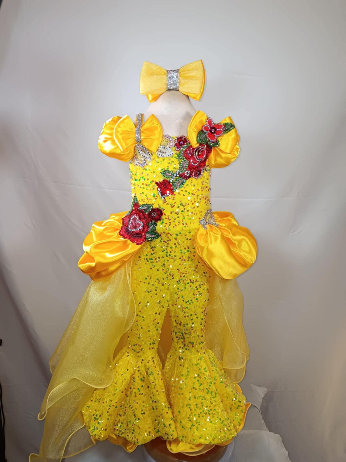 18/3 Belle of the Ball OOC by Gemics